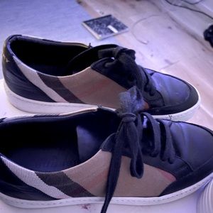 Burberry mens Sneakers
